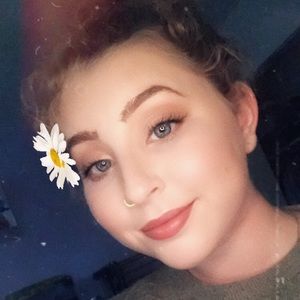 Meet your Posher, Marly